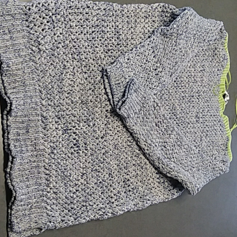Sweater - Picture 3 of 4